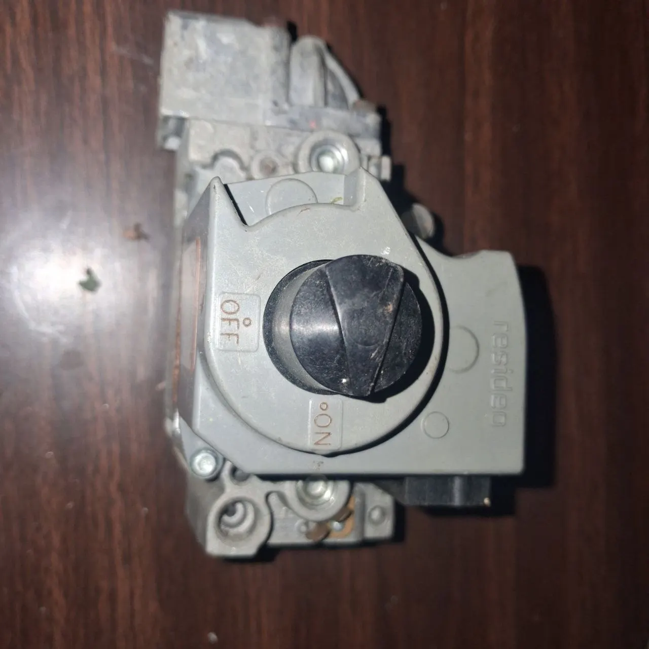 Honeywell VR8305M4629 Gas Control Valve 3/4" Hayward 1501615501 Pool Heater Used