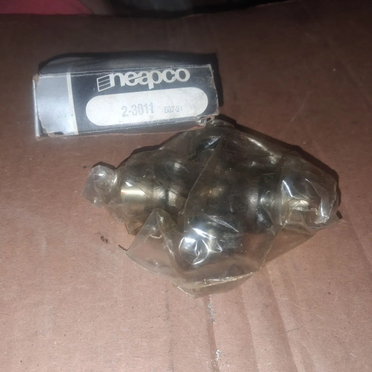 Neapco 2-3011 U-Joint Greasable 3R ISR 1.125 Silverado Sierra 88-16 NOS