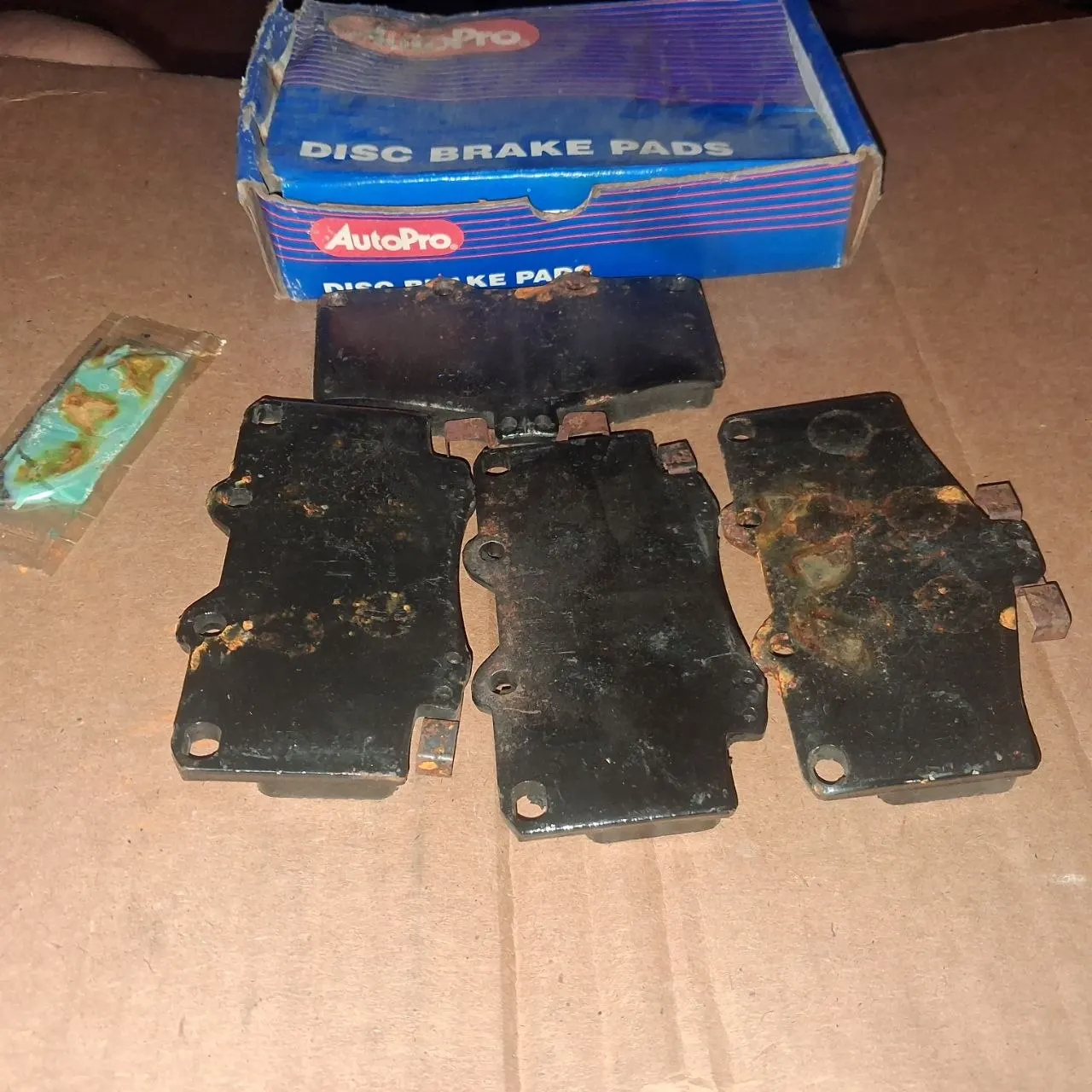 AutoPro 3-7298 Front Disc Brake Pads D436 Tacoma 4Runner Pickup 89-04 NOS