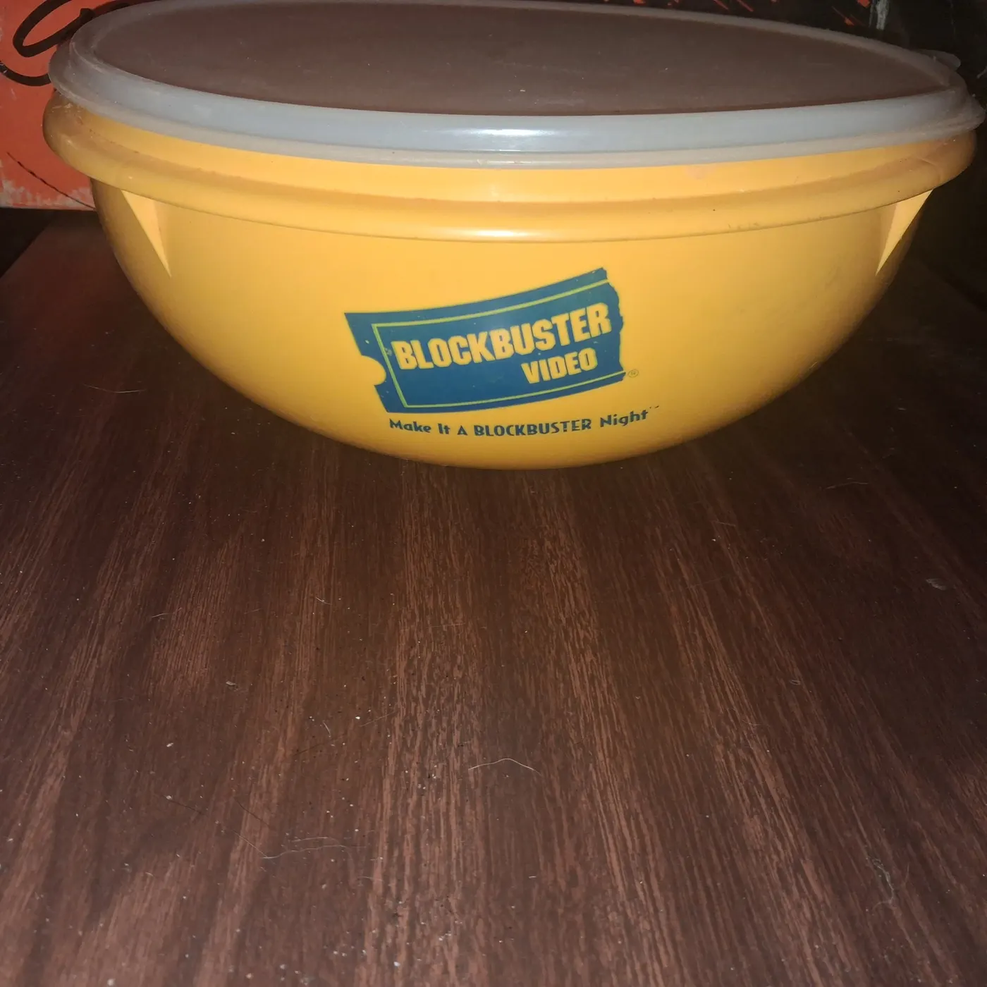 Tupperware Blockbuster Video 274 Yellow Popcorn Bowl w/Lid 90s Used